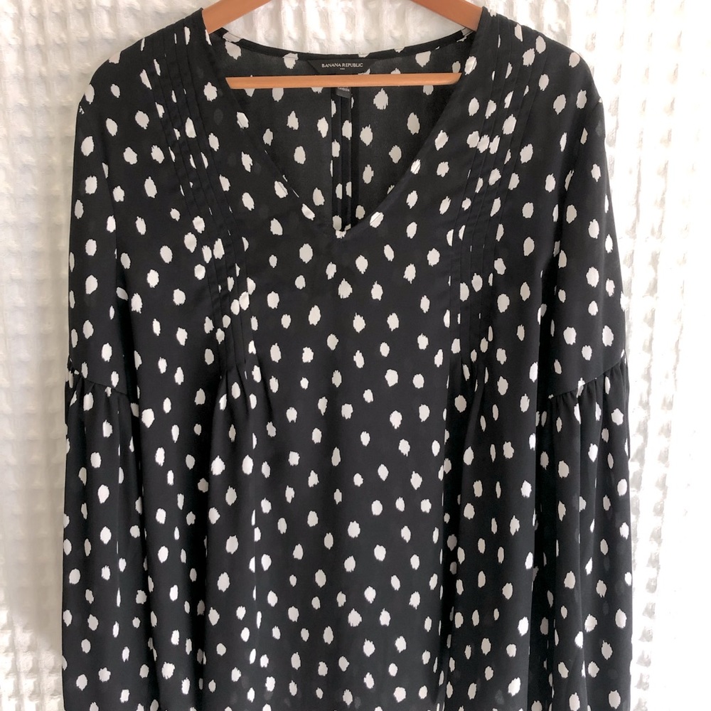 Banana Republic long sleeve blouse